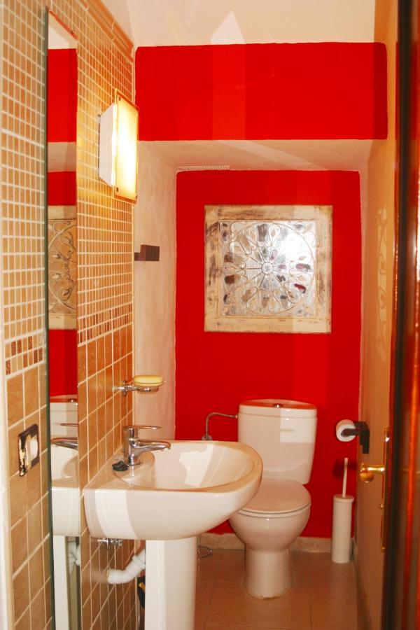 Remarkable 2-Bed House In Arona Arona  Exterior foto